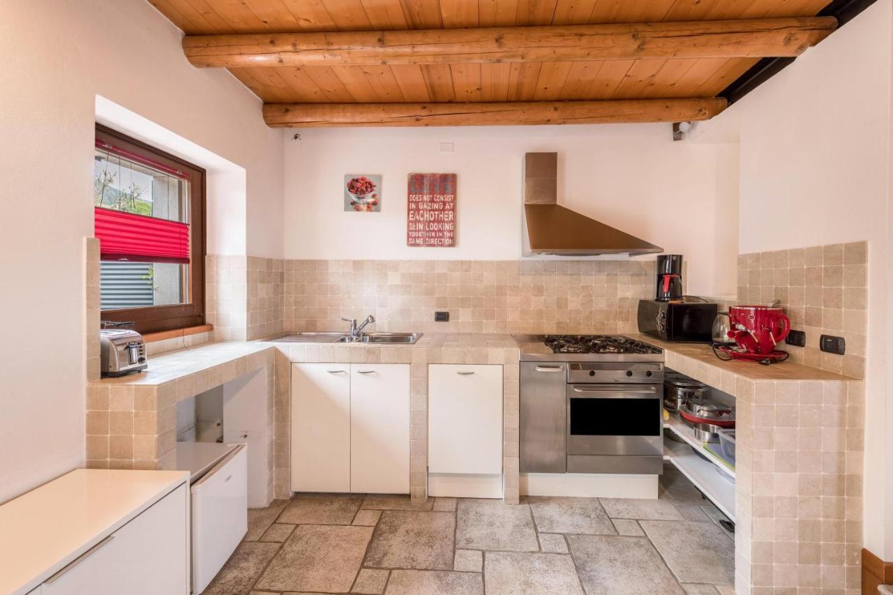 Apt Rustico Costermano Exterior foto